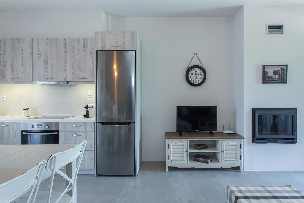 Evais Boutique Houses & Luxury Suites Karystos  Exterior photo