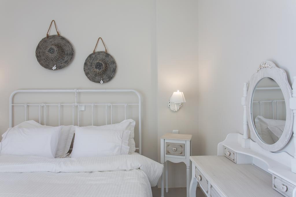 Evais Boutique Houses & Luxury Suites Karystos  Exterior photo